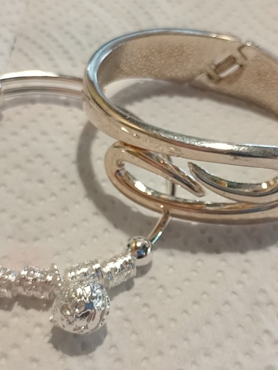 Vintage Jewelry - Vintage Silver-Tone Women's Swirl/Cuff Bangle Bracelet Set